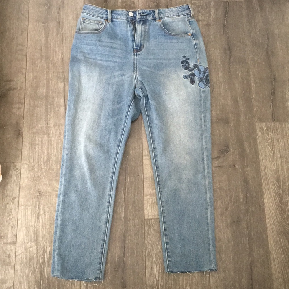 Embroidered Mom Jeans